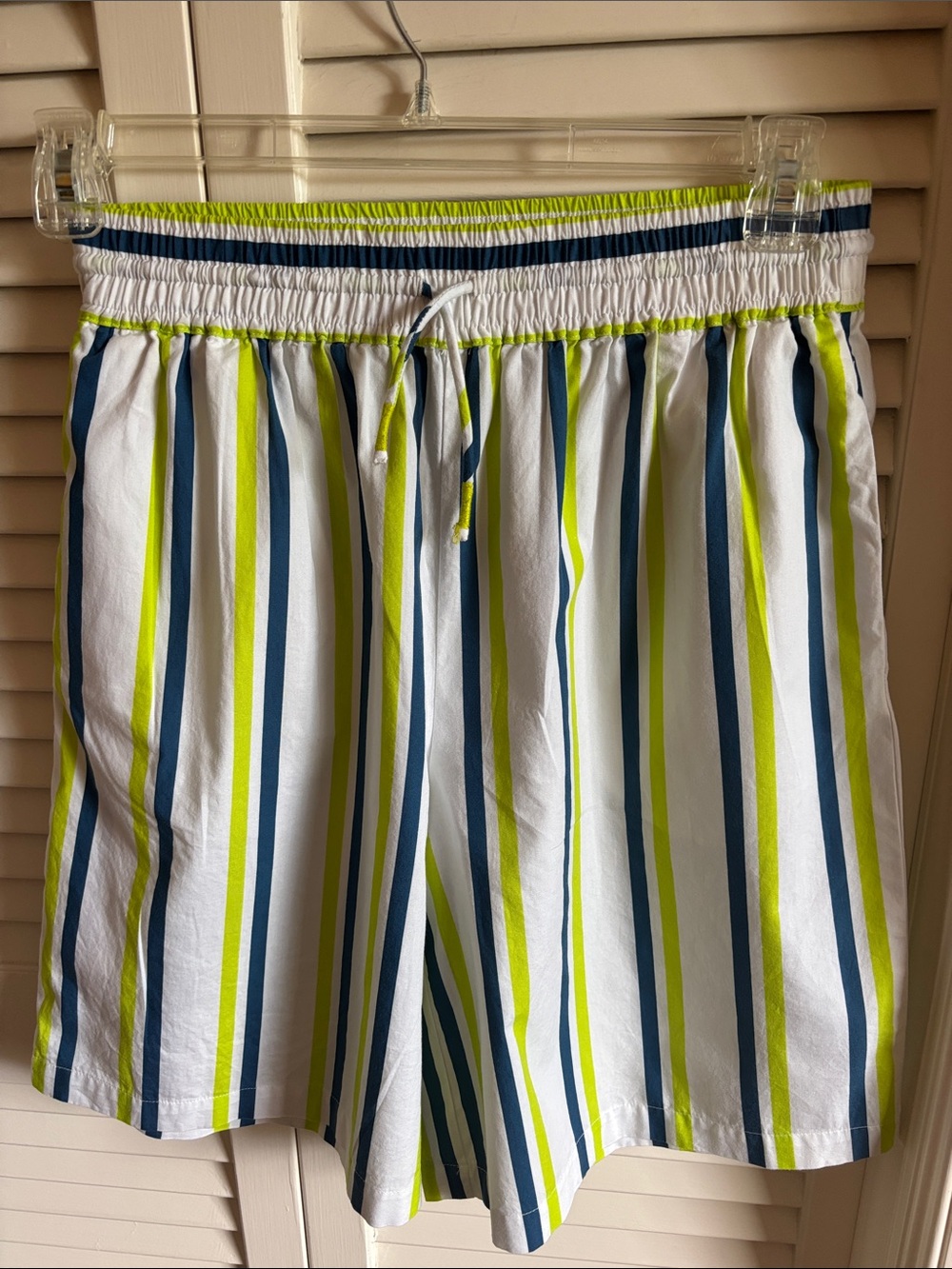 Anthropologie women’s White, Navy & Lime Striped short